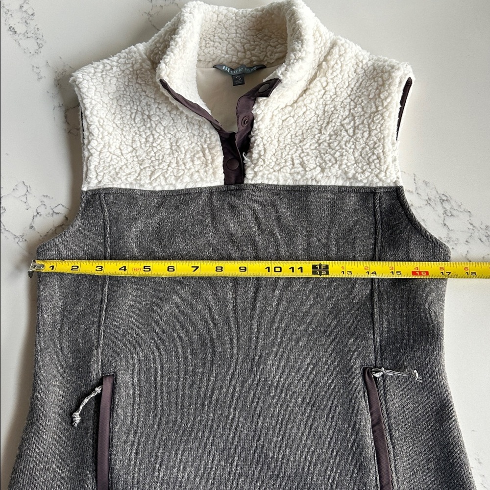 Title nine Callitrix Fleece vest dress - Picture 8 of 9